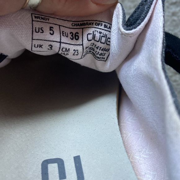 Women’s Hey Dude loafers - Picture 4 of 4